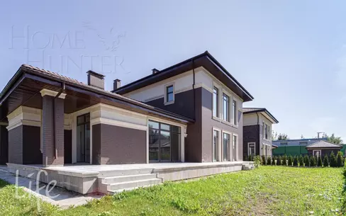 2-этажный коттедж 372.4 м² без отделки