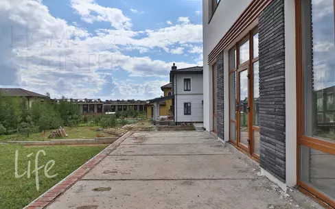 2-этажный коттедж 225 м² без отделки