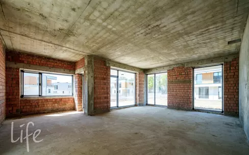 2-этажный коттедж 363 м² без отделки