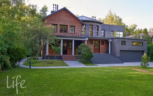 2-этажный коттедж 650 м² с отделкой