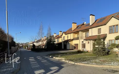 2-этажный таунхаус 315 м² с отделкой