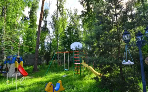 2-этажный коттедж 350 м² с отделкой