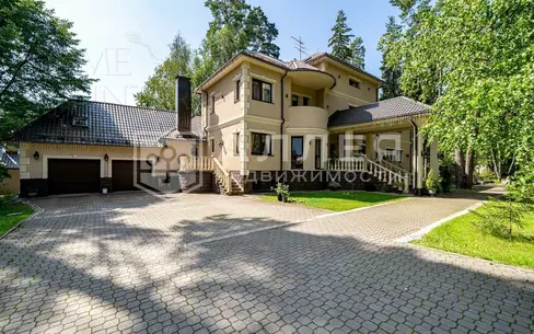 2-этажный коттедж 850 м² с отделкой