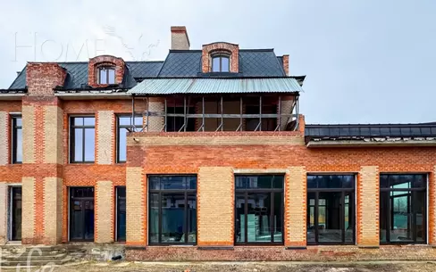 2-этажный коттедж 692 м² без отделки