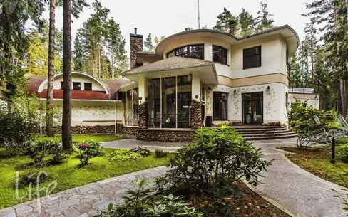 2-этажный коттедж 850 м² с отделкой