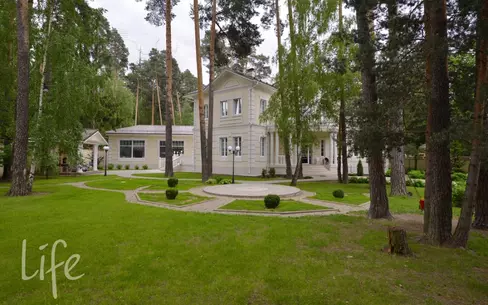 2-этажный коттедж 860 м² с отделкой