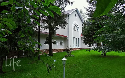 2-этажный коттедж 868 м² с отделкой