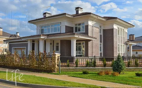 2-этажный коттедж 400 м² с отделкой