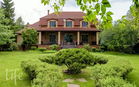 2-этажный коттедж 916 м² с отделкой