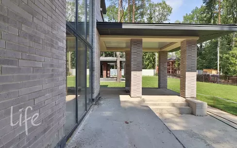 2-этажный коттедж 460 м² без отделки