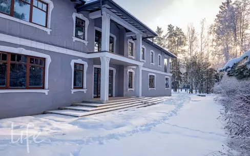 2-этажный коттедж 1 638 м² без отделки