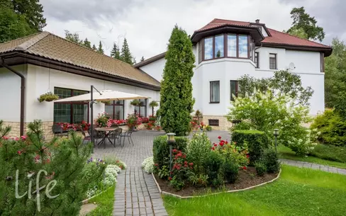 2-этажный коттедж 880 м² с отделкой