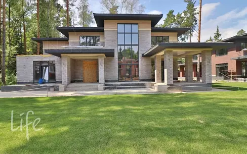 2-этажный коттедж 460 м² без отделки