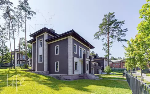 2-этажный коттедж 432.9 м² без отделки