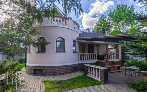 2-этажный коттедж 730 м² с отделкой