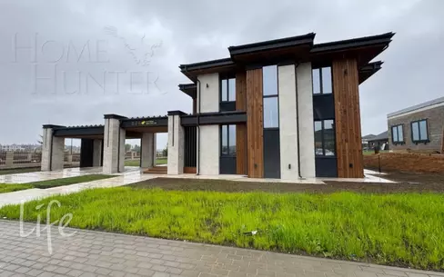 2-этажный коттедж 300 м² с отделкой