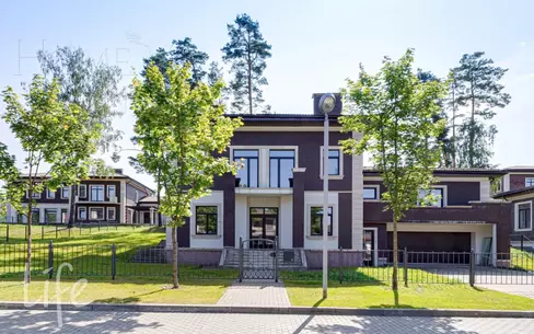 2-этажный коттедж 432.9 м² без отделки