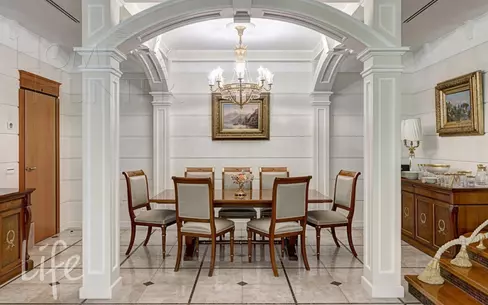 2-этажный коттедж 782.7 м² с отделкой