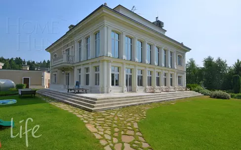 2-этажный коттедж 985 м² с отделкой