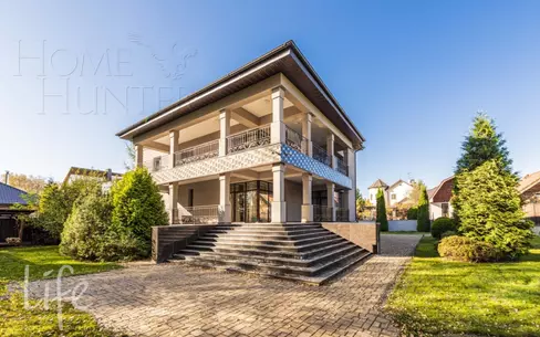 2-этажный коттедж 500 м² с отделкой