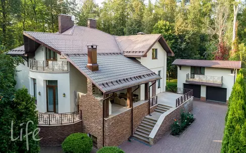 2-этажный коттедж 600 м² с отделкой