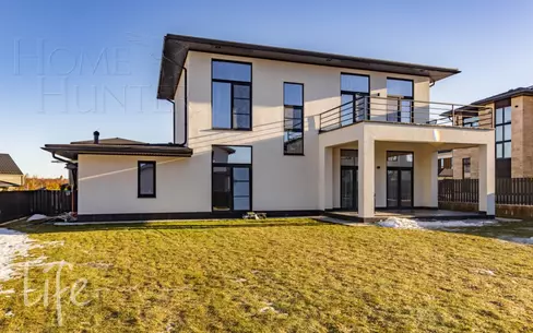 2-этажный коттедж 260 м² с отделкой