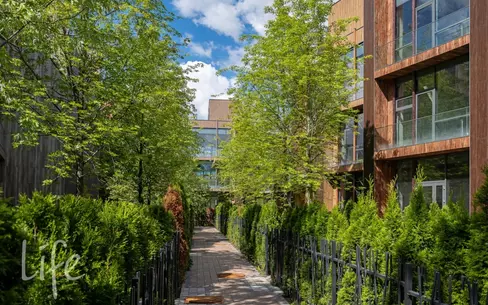 3-этажный таунхаус 240 м² без отделки