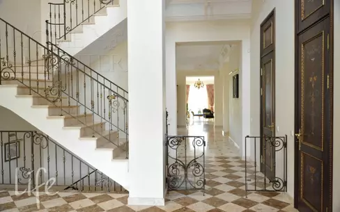 2-этажный коттедж 980 м² с отделкой