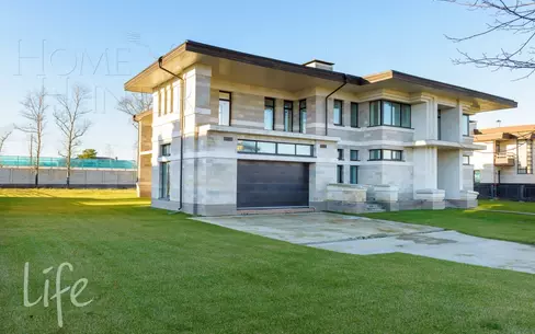 2-этажный коттедж 989.7 м² с отделкой