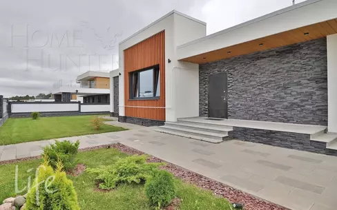 1-этажный коттедж 170 м² с отделкой