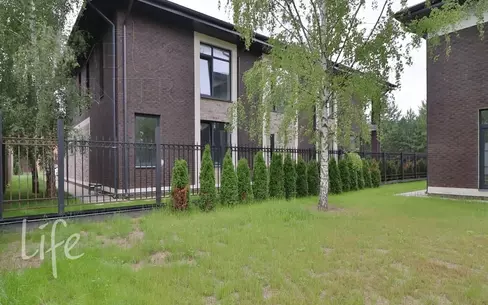 2-этажный коттедж 450 м² с отделкой