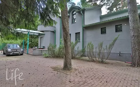 2-этажный коттедж 653 м² с отделкой