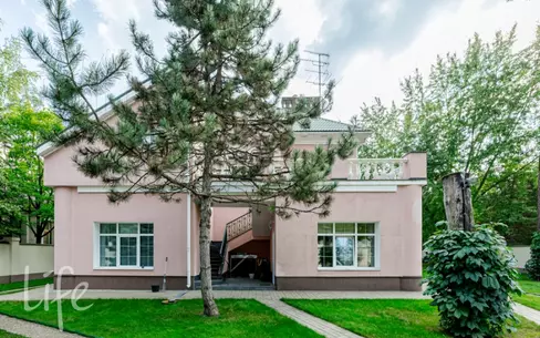 2-этажный коттедж 392 м² с отделкой