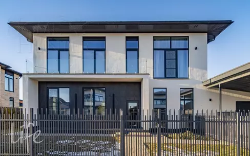 2-этажный коттедж 260 м² с отделкой