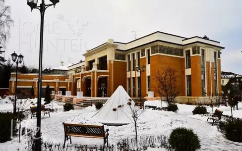 2-этажный коттедж 1 372 м² с отделкой