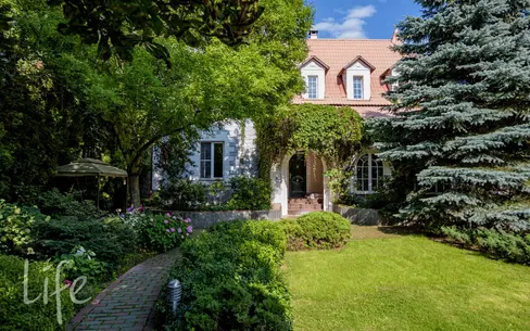 2-этажный коттедж 490 м² с отделкой