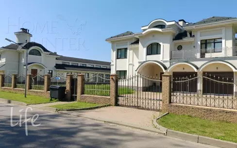 2-этажный коттедж 612 м² с отделкой