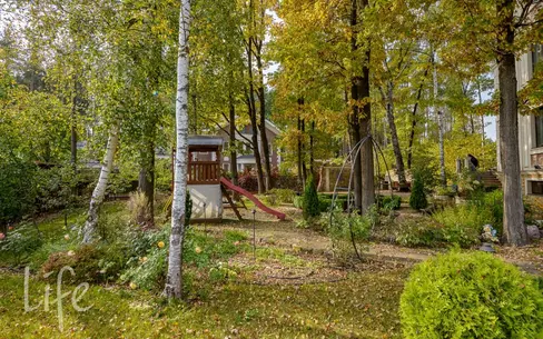 2-этажный коттедж 1 100 м² с отделкой