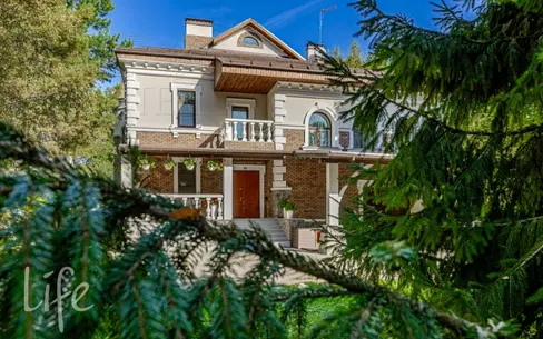 2-этажный коттедж 637 м² с отделкой