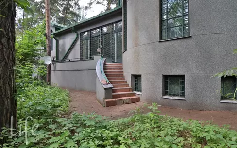 2-этажный коттедж 653 м² с отделкой