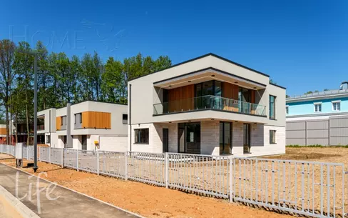 2-этажный коттедж 363 м² без отделки