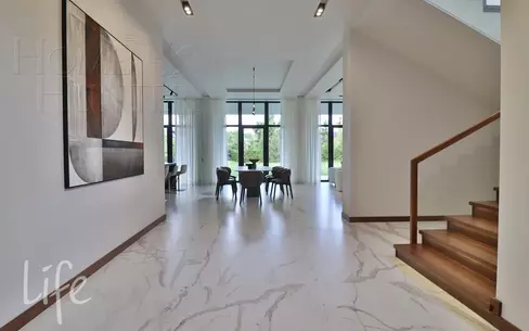 2-этажный коттедж 705 м² с отделкой