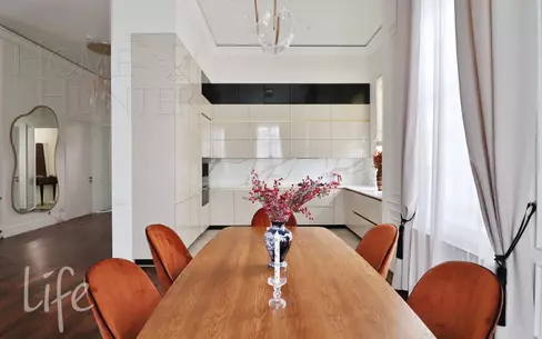 2-этажный коттедж 250 м² с отделкой