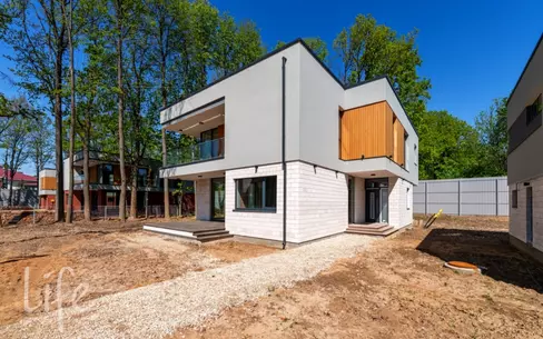 2-этажный коттедж 363 м² без отделки