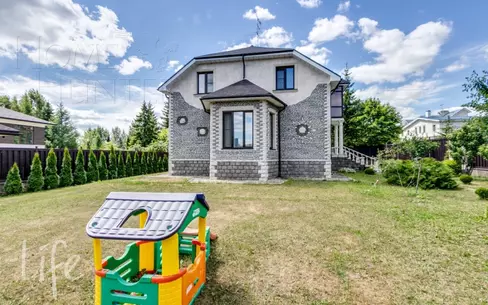 2-этажный коттедж 360 м² с отделкой