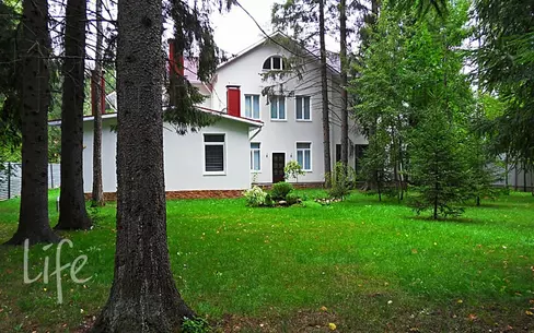 2-этажный коттедж 860 м² с отделкой