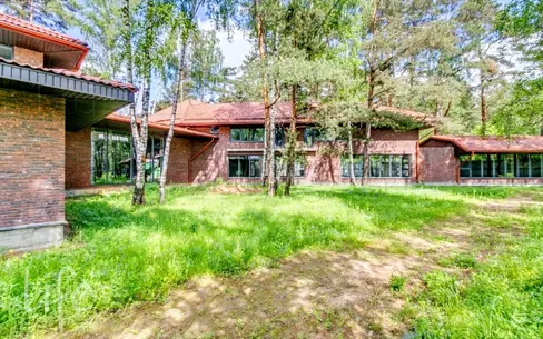 2-этажный коттедж 974 м² без отделки