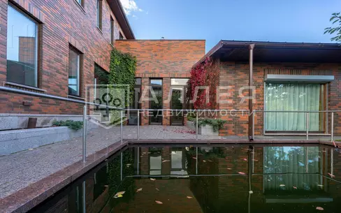 2-этажный коттедж 540 м² с отделкой