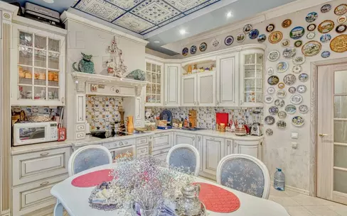 4-КОМН. КВАРТИРА С ОТДЕЛКОЙ 149.7 М² НА 2 ЭТАЖЕ