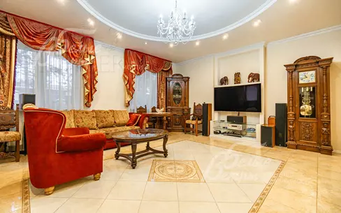 2-этажный коттедж 450 м² с отделкой